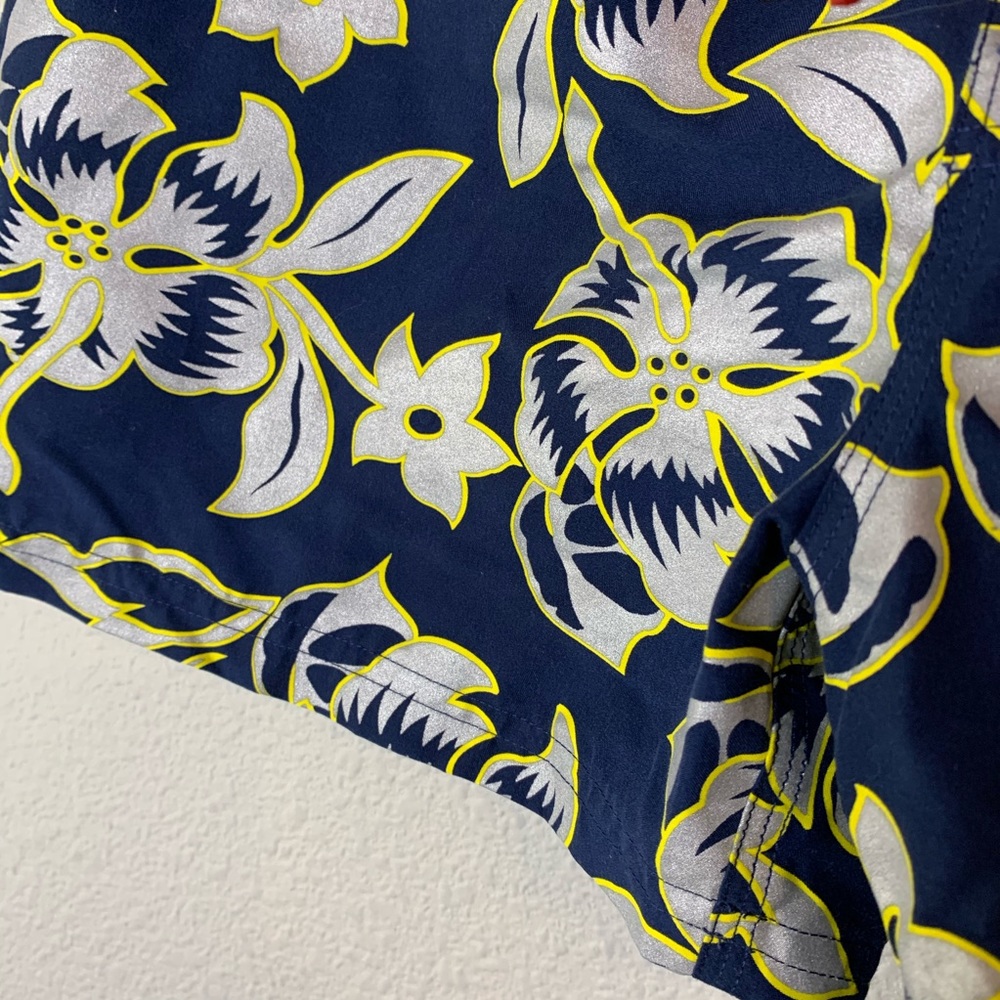 Junior’s Beach Rays Flowered Board Shorts - Picture 4 of 8
